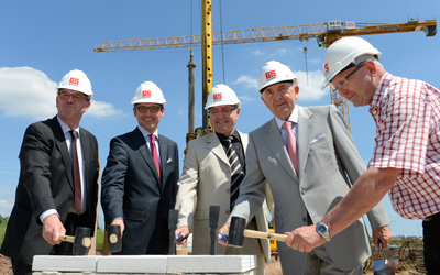 grunsteinlegung-buero-schiff-nuernberg-im-main-donau-park