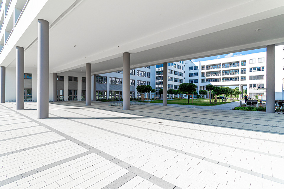 main-donau-park-nuernberg-gutenstetter-str-8-c-f-ueberdachte-zweirad-stellplaetze